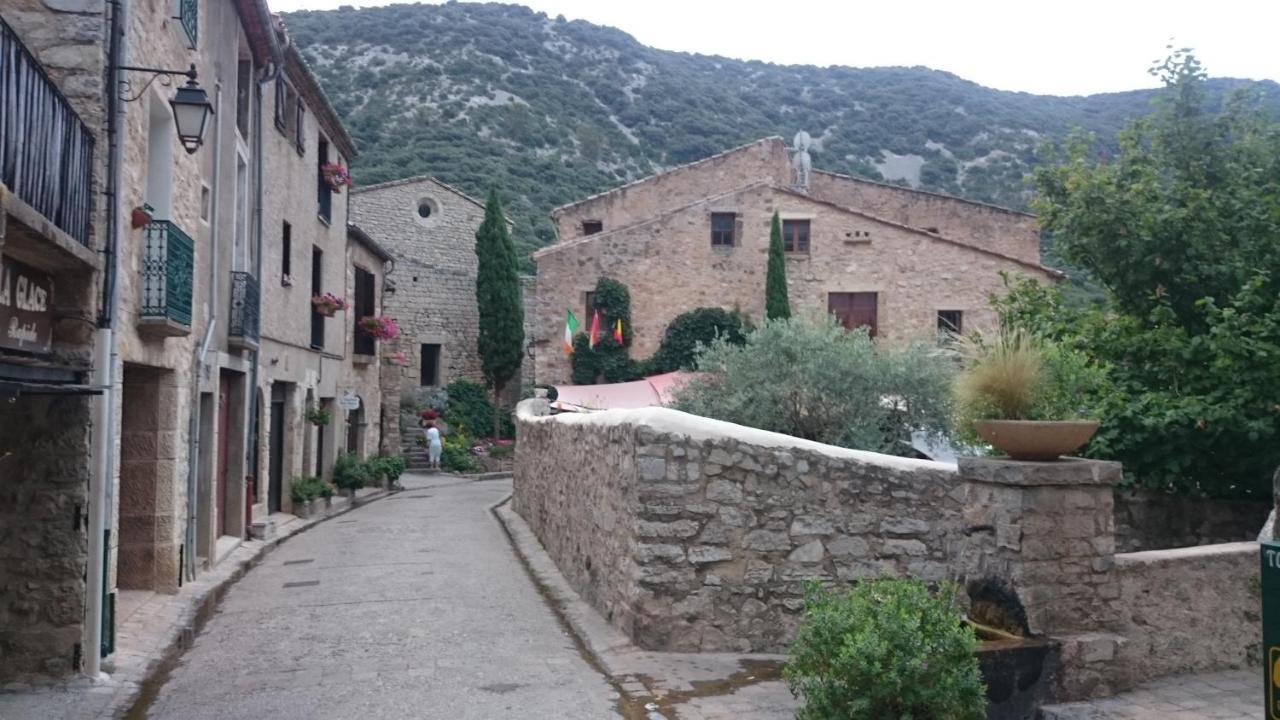 Bed & Breakfast De La Tour *
